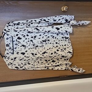 Shein - Large - Black and Off-white